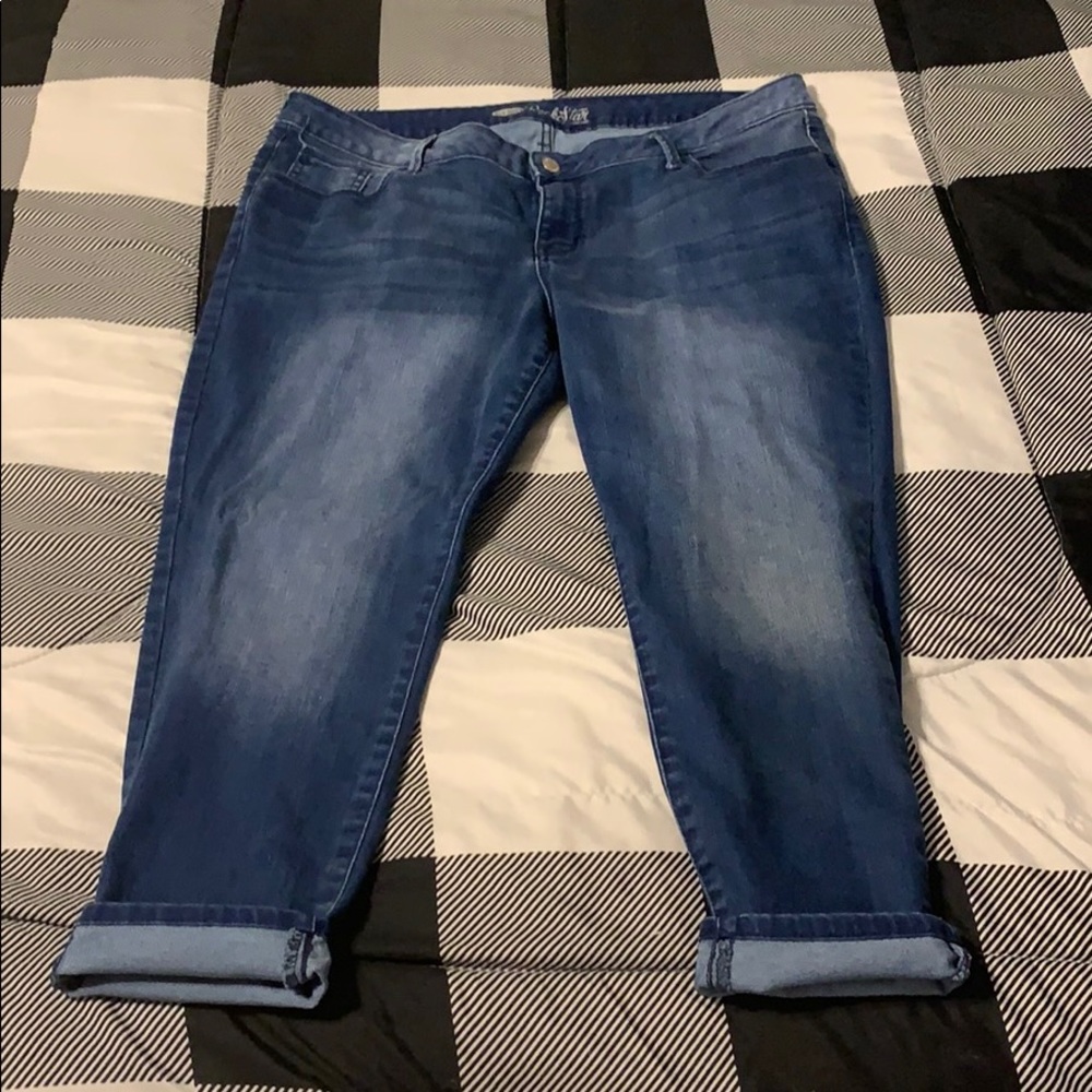 Old navy boyfriend capris